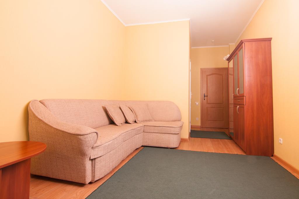Mini-Hotel On Geroiv Energetykiv Street 18 เคียฟ ภายนอก รูปภาพ