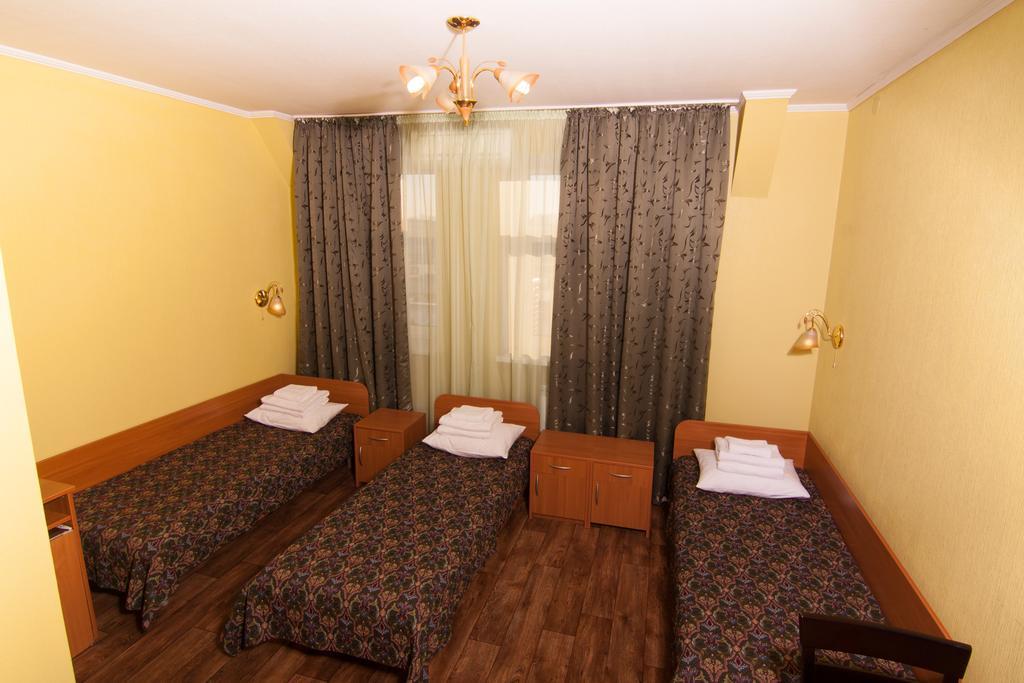 Mini-Hotel On Geroiv Energetykiv Street 18 เคียฟ ภายนอก รูปภาพ