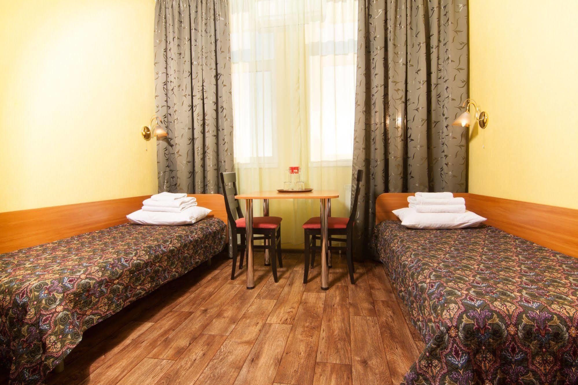 Mini-Hotel On Geroiv Energetykiv Street 18 เคียฟ ภายนอก รูปภาพ