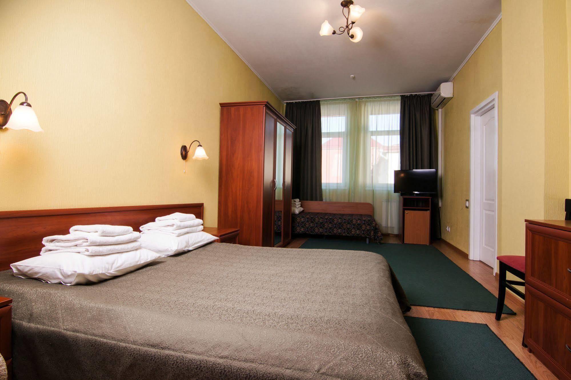 Mini-Hotel On Geroiv Energetykiv Street 18 เคียฟ ภายนอก รูปภาพ