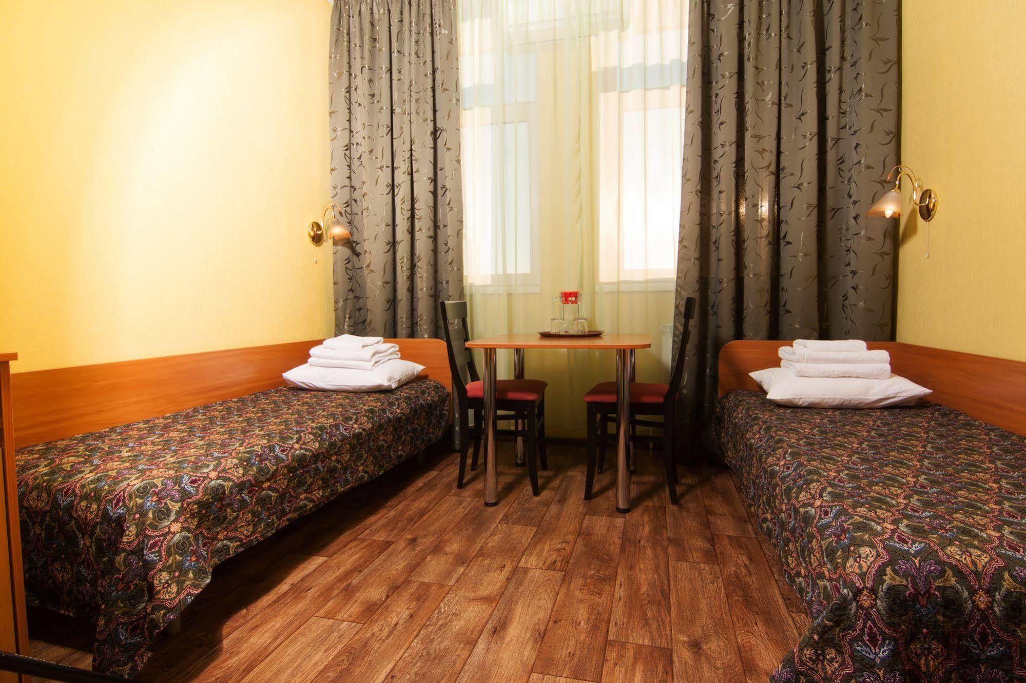 Mini-Hotel On Geroiv Energetykiv Street 18 เคียฟ ภายนอก รูปภาพ