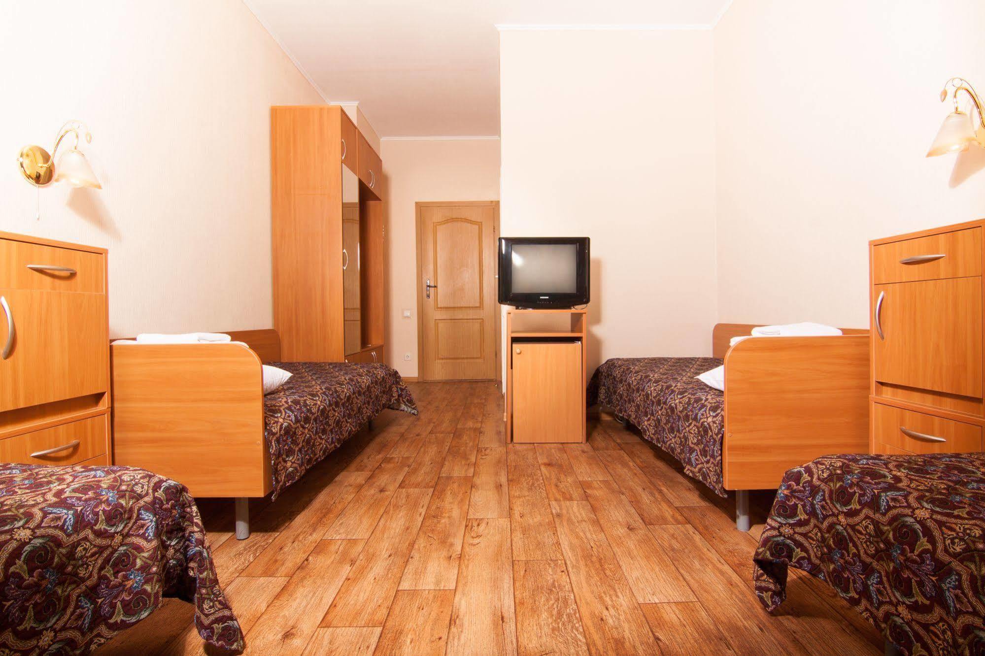 Mini-Hotel On Geroiv Energetykiv Street 18 เคียฟ ภายนอก รูปภาพ