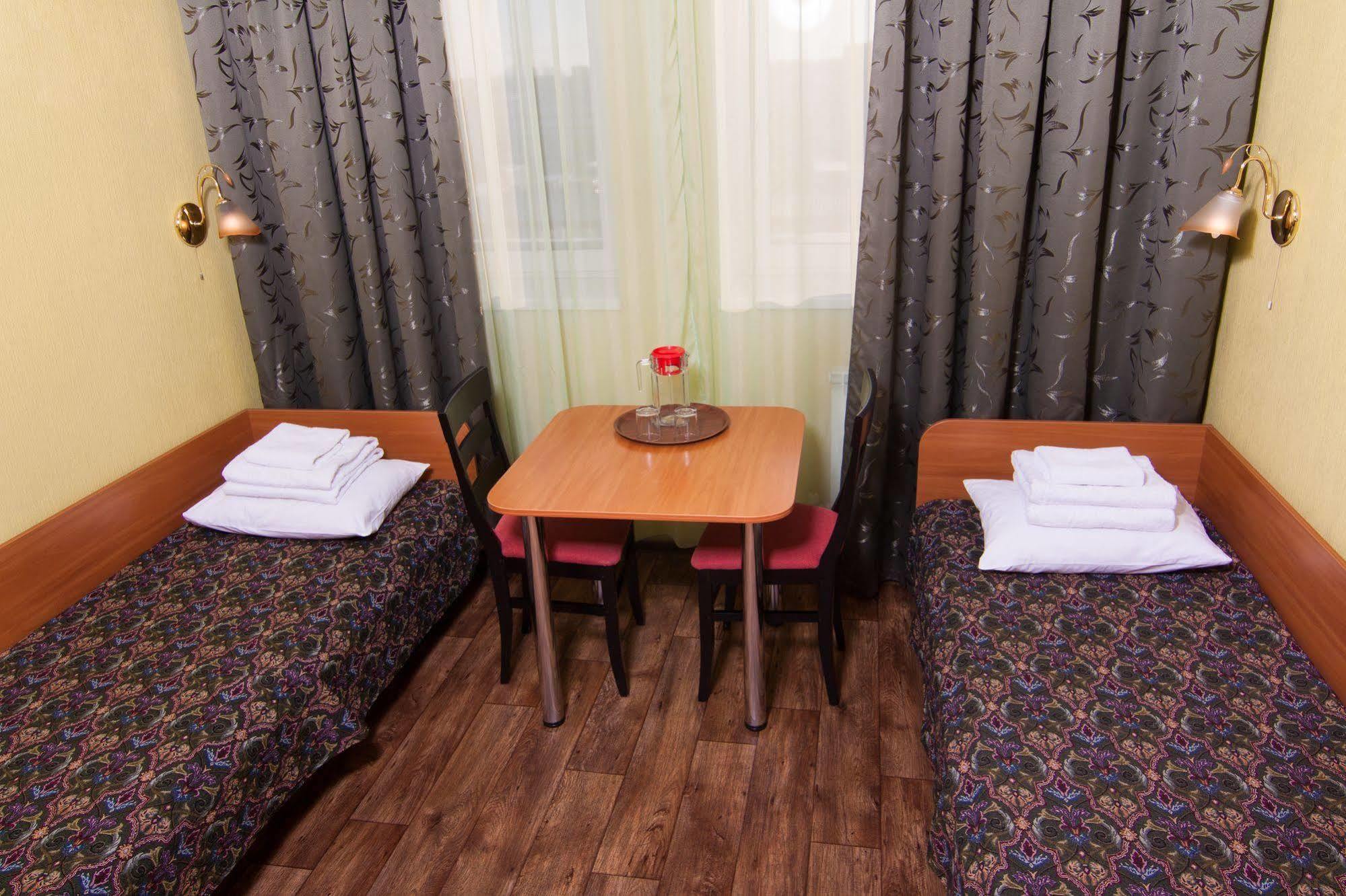 Mini-Hotel On Geroiv Energetykiv Street 18 เคียฟ ภายนอก รูปภาพ